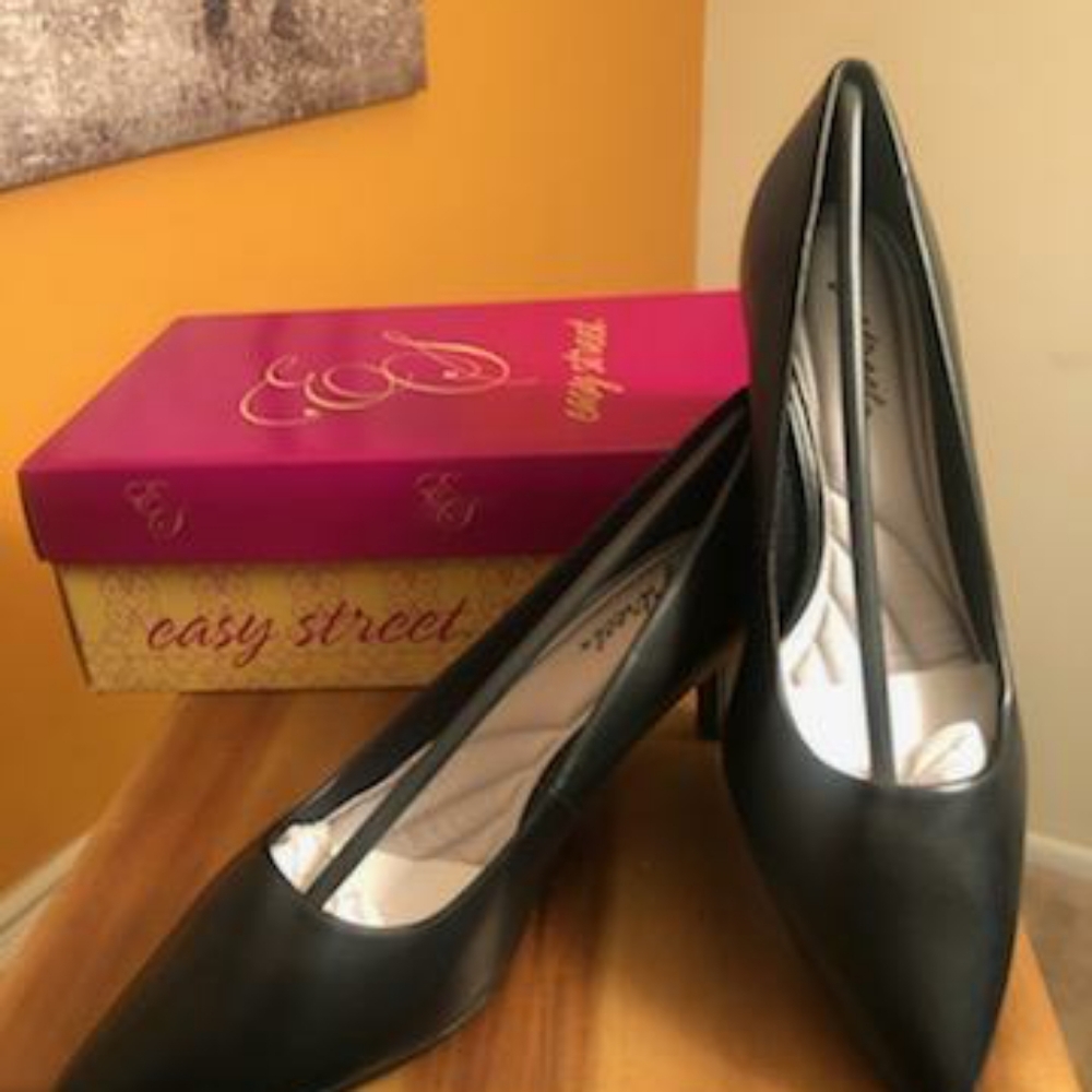 Shoes - Picture 2 of 2